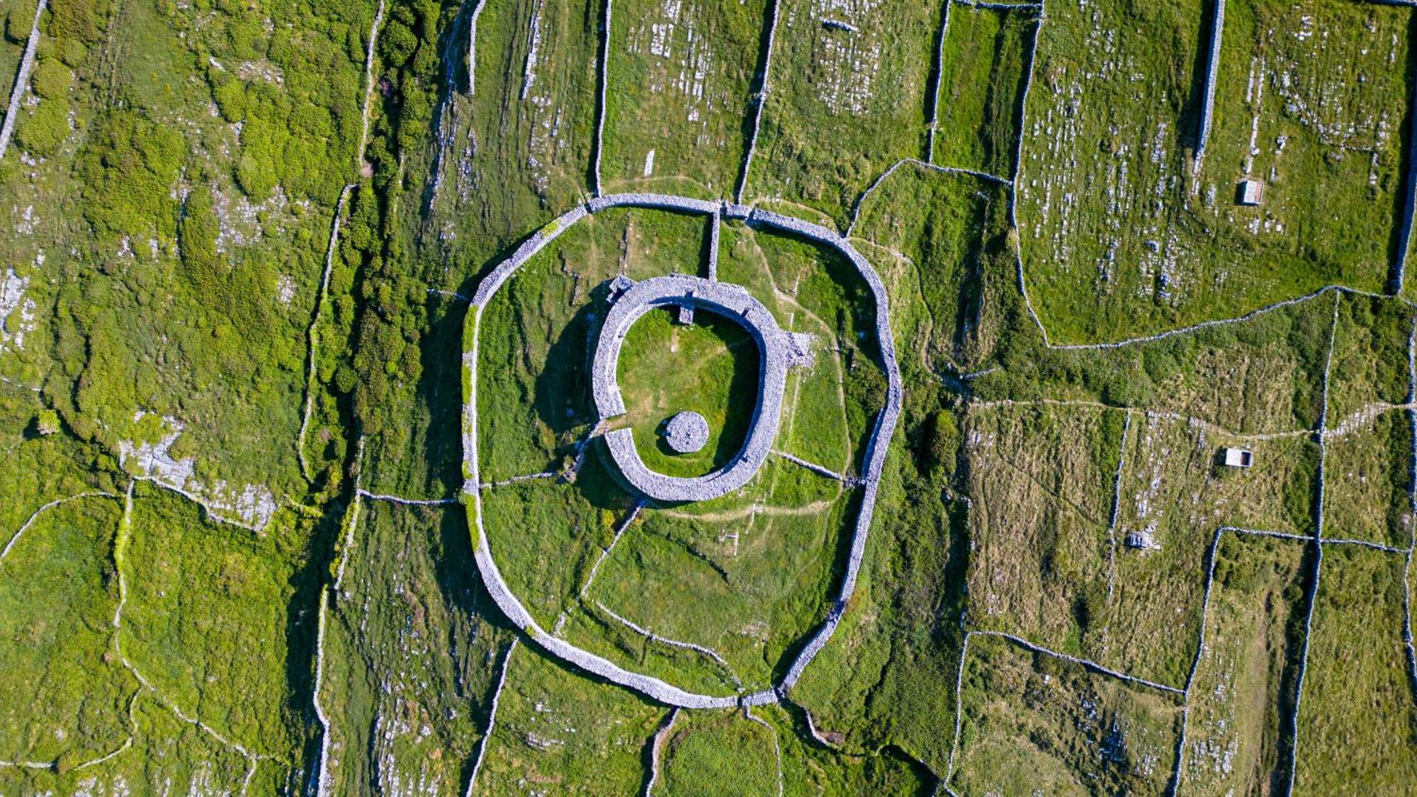 Aran Walkers Lodge Inis Mór Extérieur photo